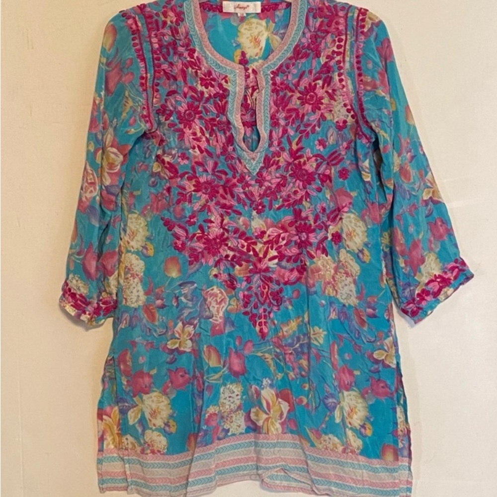 Amaya Silk Tunic Top With Embroidered Details SZ 38. $60